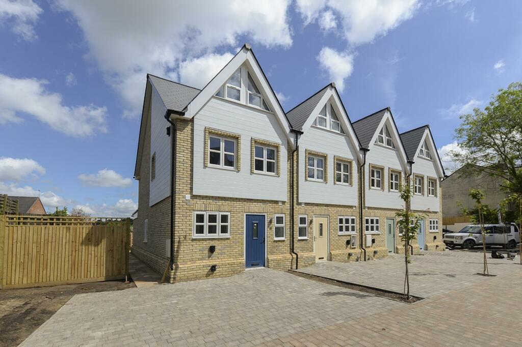 Main image of property: Silverdale Mews, Silverdale Road, Tunbridge Wells, TN4 9HX