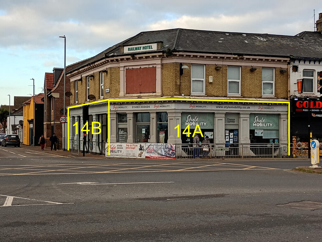 Main image of property: 14A & 14B Southtown Road, Great Yarmouth, Norfolk, NR31 0HU