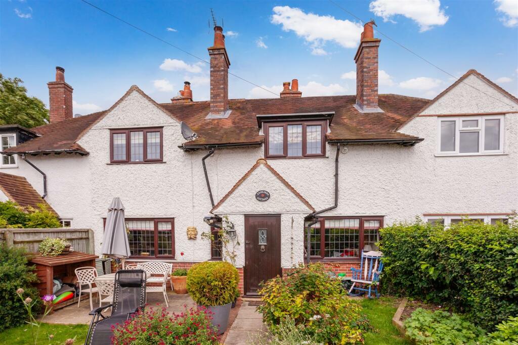 3 bedroom terraced house for sale in Upper Culham Road, Wargrave, RG10