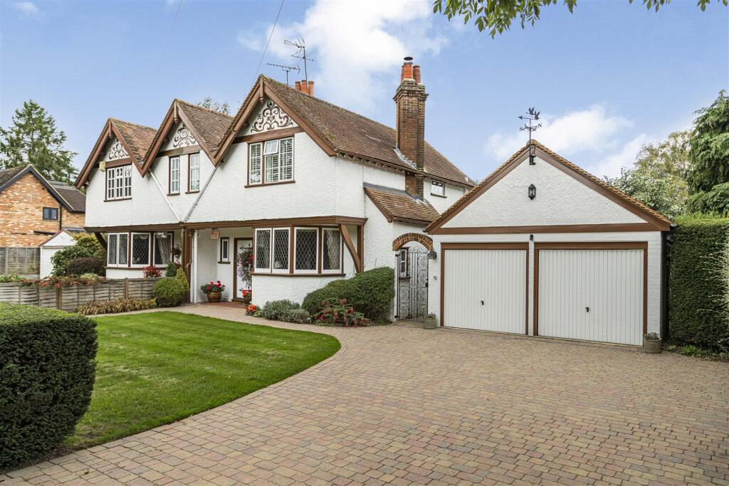 Main image of property: High Street, Hurley