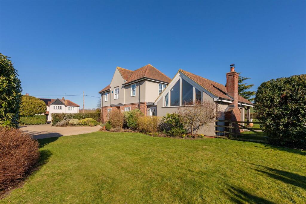 Main image of property: Oakley Court, Wallingford