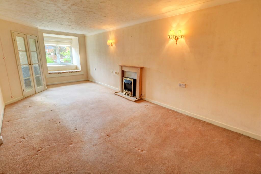 2 bedroom retirement property for sale in Apt 25 Gheluvelt Court, Brook