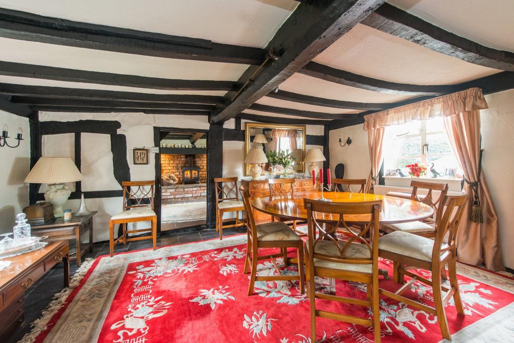3 bedroom detached house for sale in The Thatch, Crowle Green, Crowle