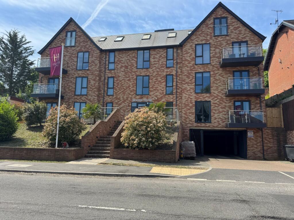 Main image of property: Sekhon House Flat 2, 144-146 Kingsmead Road, High Wycombe HP11 1UZ