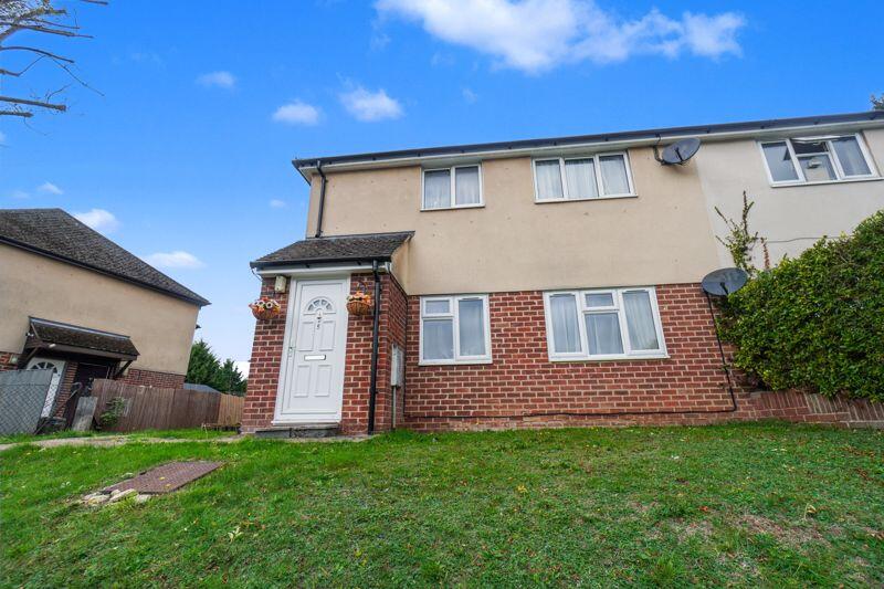 3 bedroom maisonette