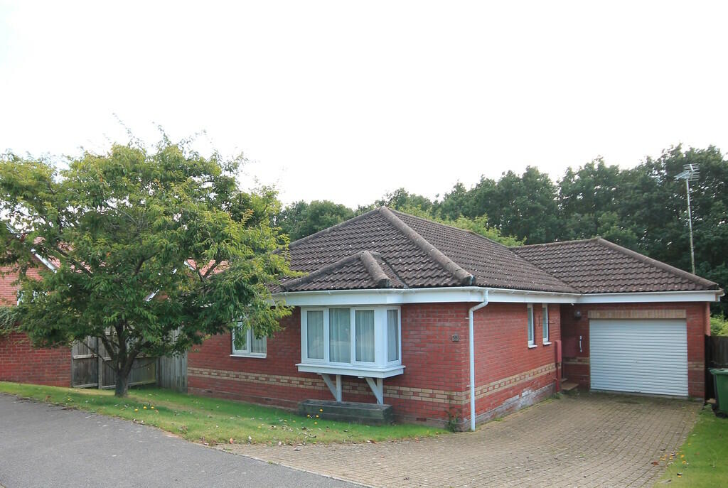 3 bedroom detached bungalow for sale in Valley Way, Fakenham, NR21