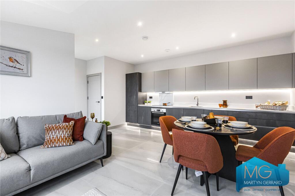 Main image of property: Freshfield Drive, London, N14
