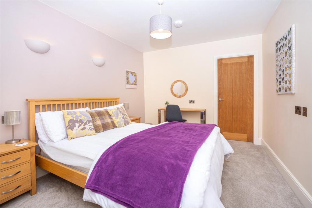 2 bedroom apartment for sale in Llangefni, Isle of Anglesey, LL77