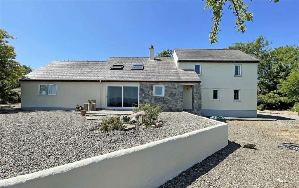4 bedroom detached house for sale in Rhostrehwfa, Llangefni, Anglesey, LL77