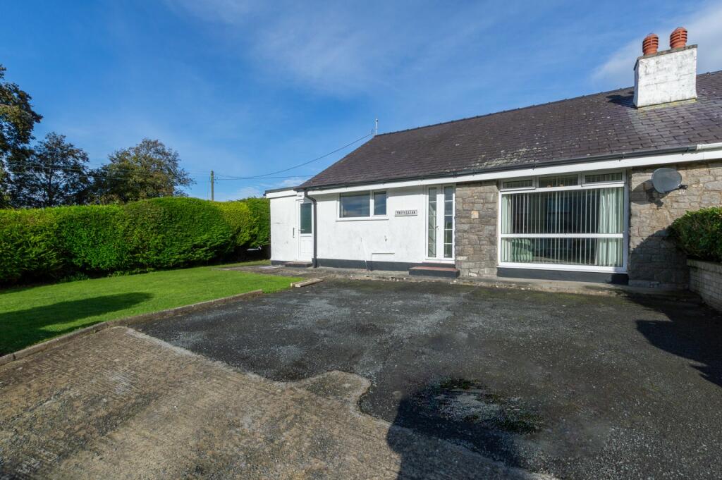 3 bedroom bungalow for sale in Salem Street, Amlwch, Isle of Anglesey, LL68