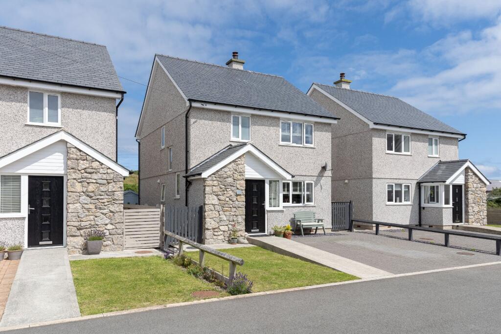 Main image of property: Llwyn Helyg, Amlwch, Isle of Anglesey, LL68