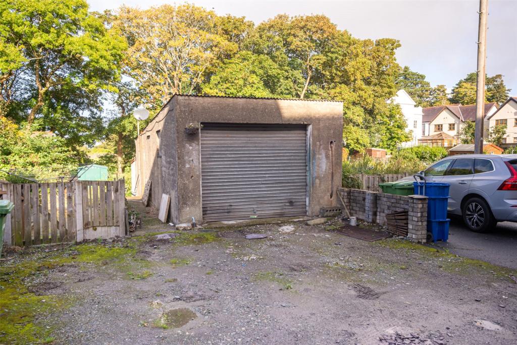 3 bedroom terraced house for sale in High Street, Penygroes, Caernarfon