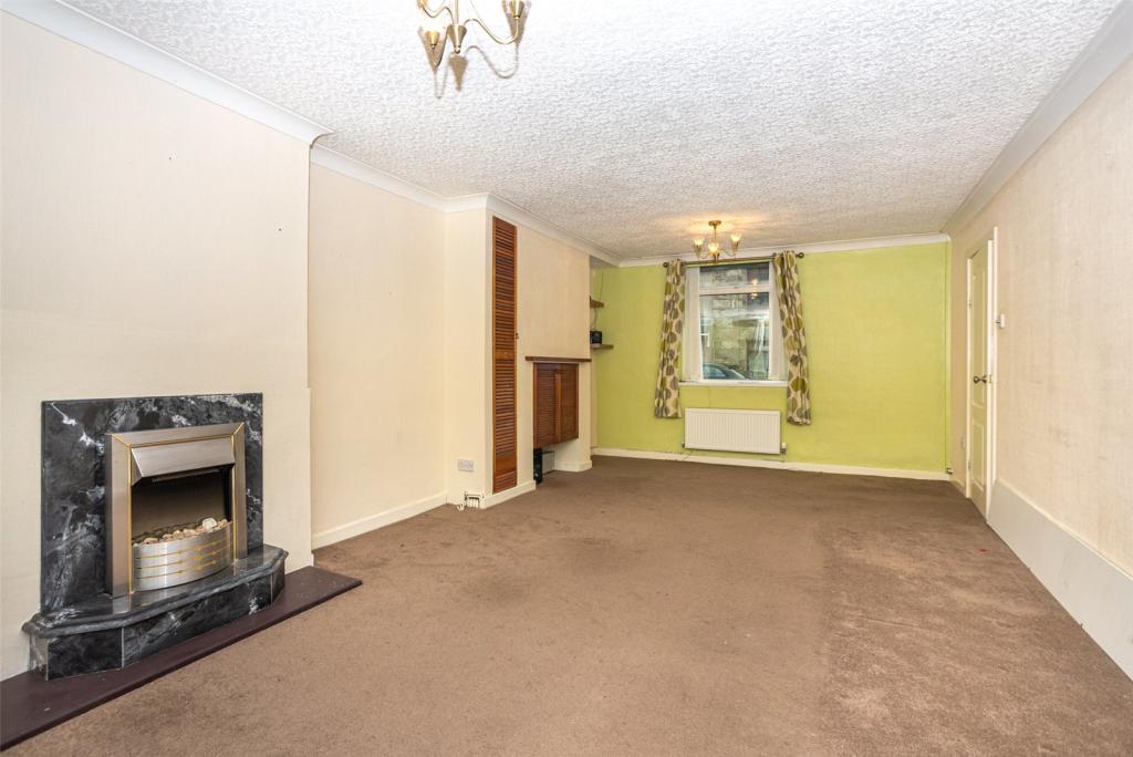 3 bedroom terraced house for sale in High Street, Penygroes, Caernarfon, Gwynedd, LL54