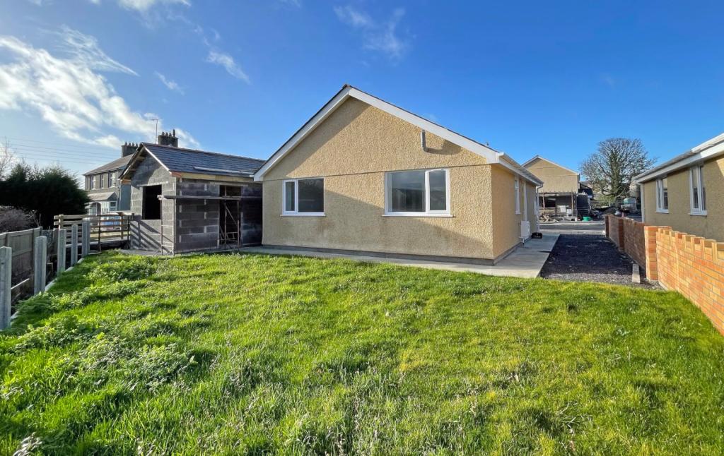 2 bedroom bungalow for sale in Bungalow At Cae'r Eglwys, Llanrug