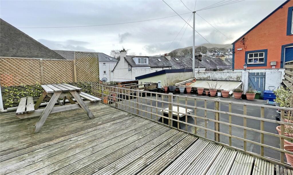 3 bedroom terraced house for sale in High Street, Llanberis, Caernarfon