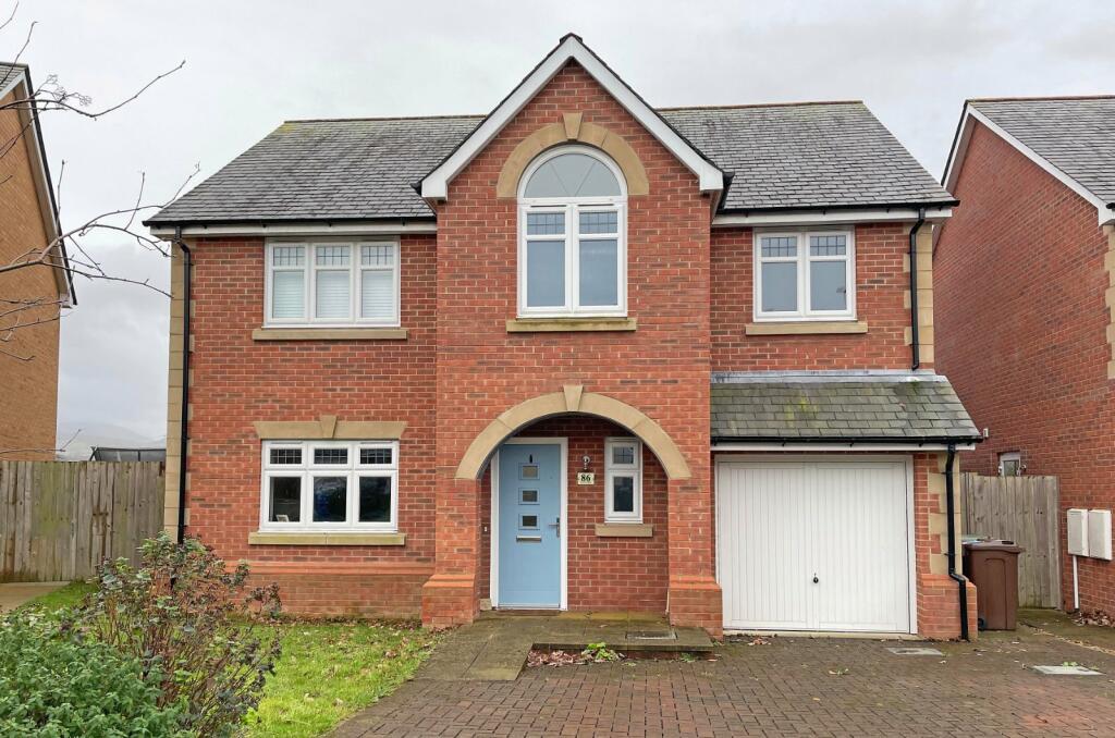 4 bedroom detached house for sale in Gwel Y Llan, Caernarfon, Gwynedd, LL55