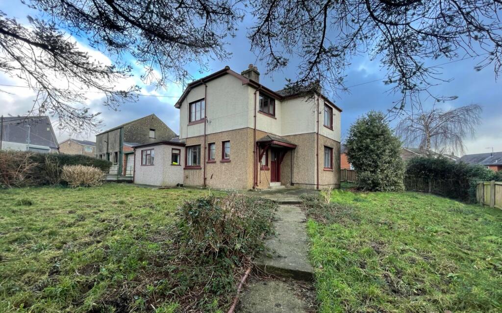 3 bedroom house for sale in Lon Parc, Caernarfon, South Road