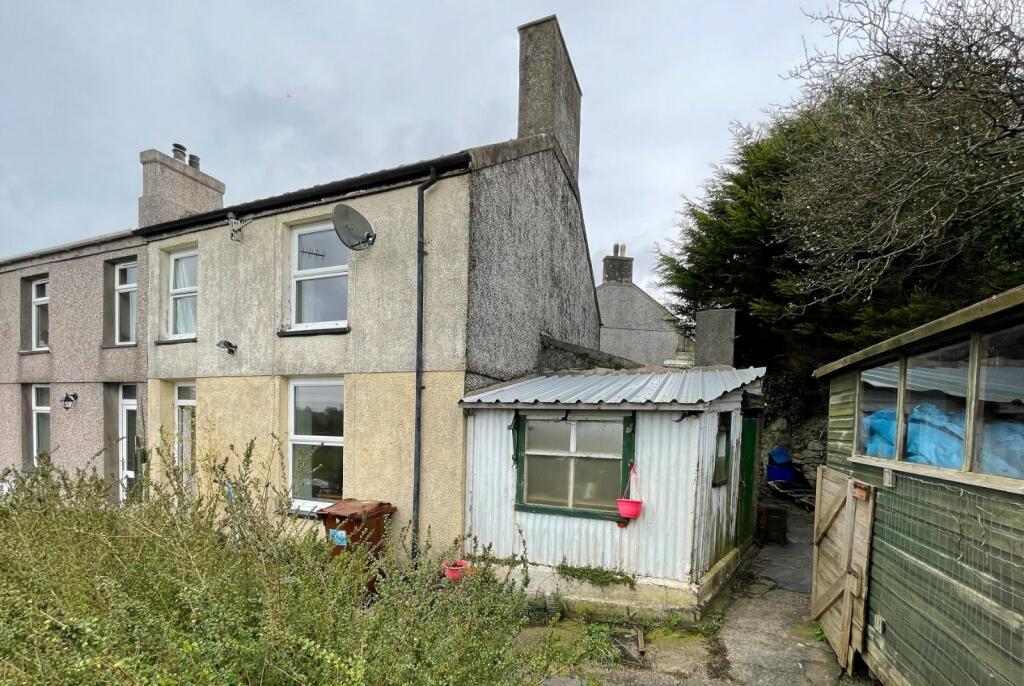 2 bedroom terraced house for sale in Pendyffryn, Talysarn, Caernarfon