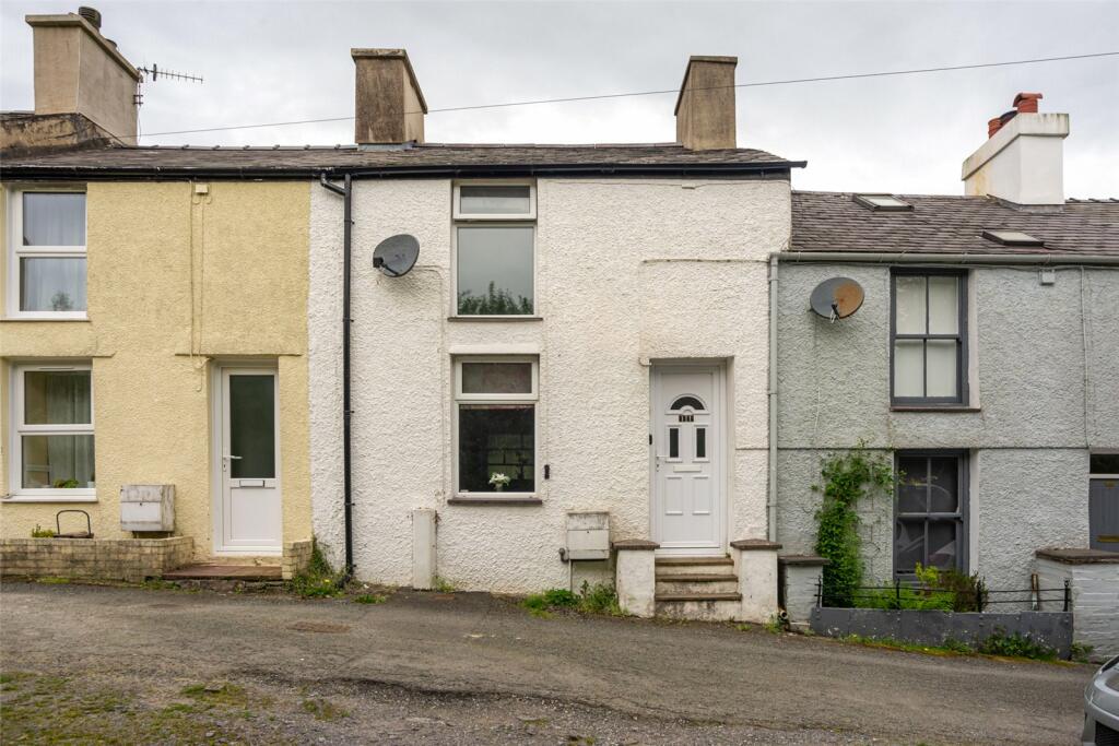2 bedroom terraced house for sale in Llainwen Isaf, Llanberis