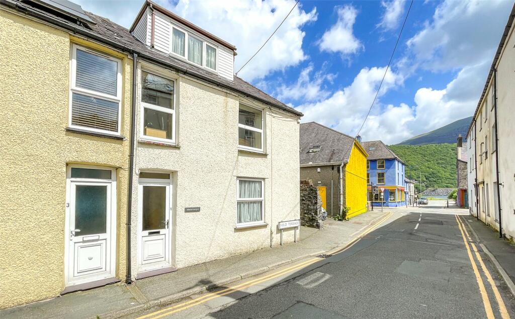 4 bedroom end of terrace house for sale in Field Terrace, Llanberis