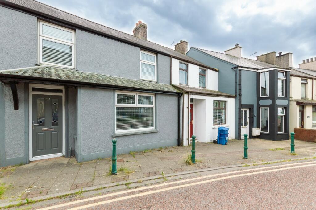 3 bedroom end of terrace house for sale in Station Road, Penygroes