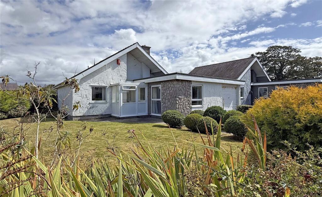 Main image of property: Tyn Llan Estate, Llandwrog, Caernarfon, Gwynedd, LL54