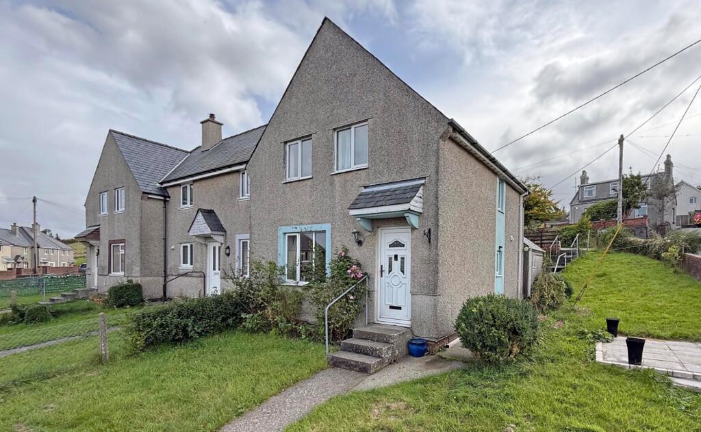 Main image of property: Dreflan, Rhosgadfan, Caernarfon, Gwynedd, LL54