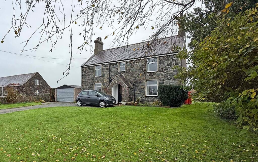 Main image of property: Bontnewydd, Caernarfon, Gwynedd, LL55