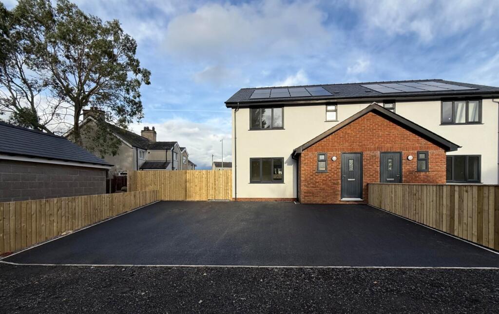 Main image of property: Rhosbodrual, Caernarfon, Gwynedd, LL55