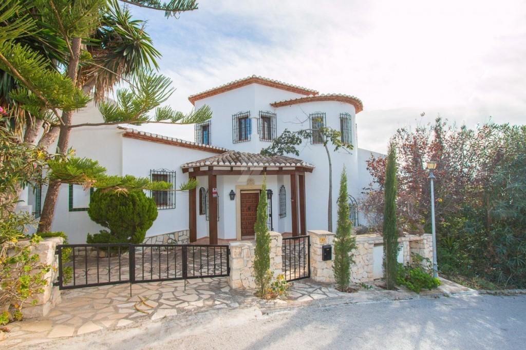 7 bedroom villa for sale in Moraira, Alicante (Costa Blanca), Spain