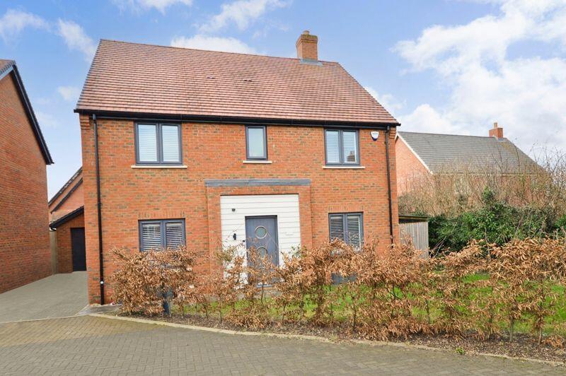 4 bedroom detached house for sale in Aston Clinton, HP22