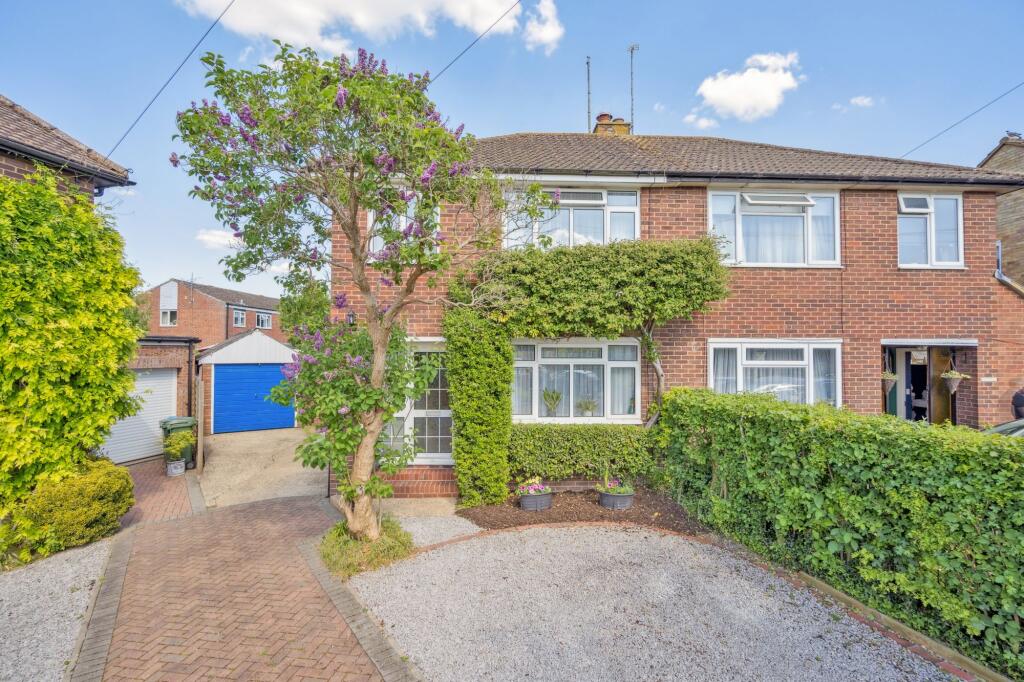 Main image of property: Manor Crescent, Wendover, HP22