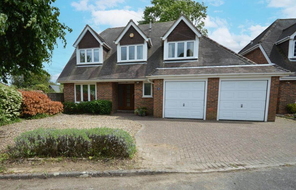 Main image of property: Lincoln Close, Stoke Mandeville