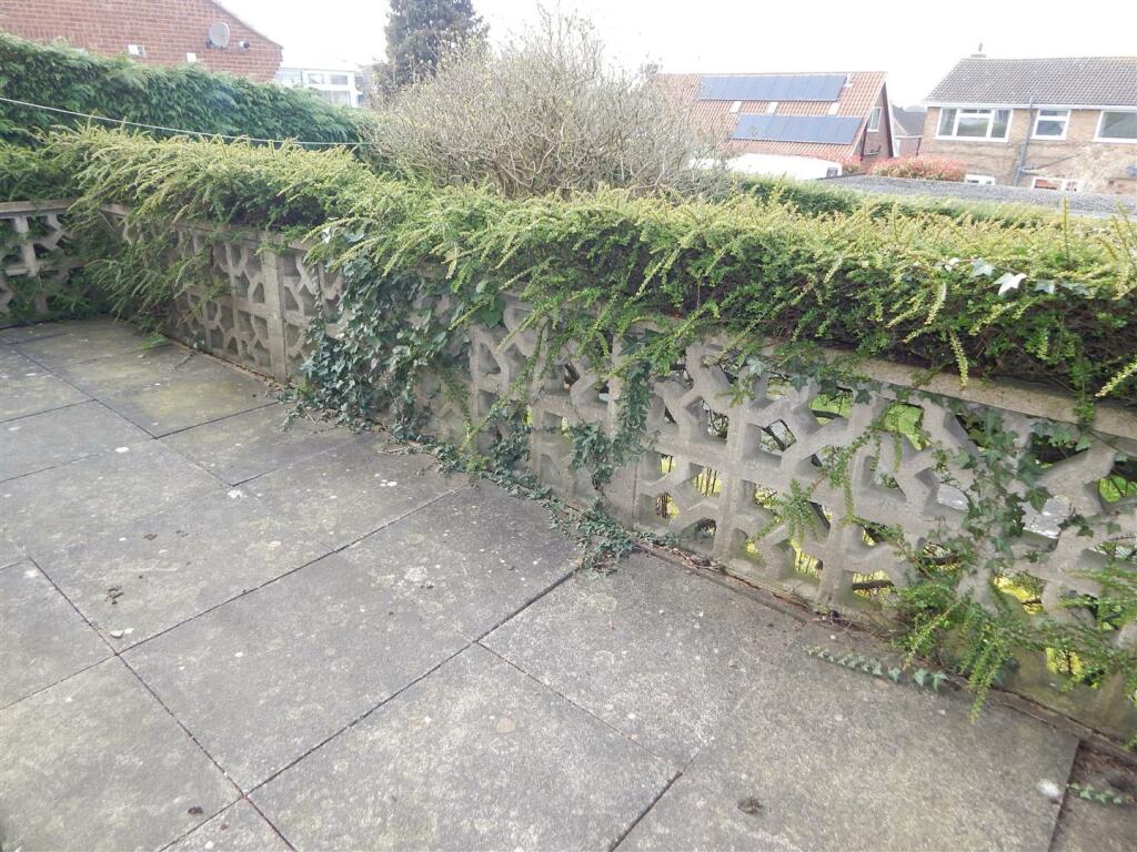 2 bedroom terraced bungalow for sale in Moorside Dale, Ripon, HG4