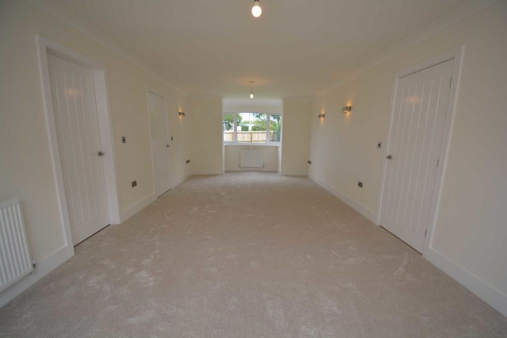 4 bedroom detached house for sale in Sheeprake Lane, Bridlington, East