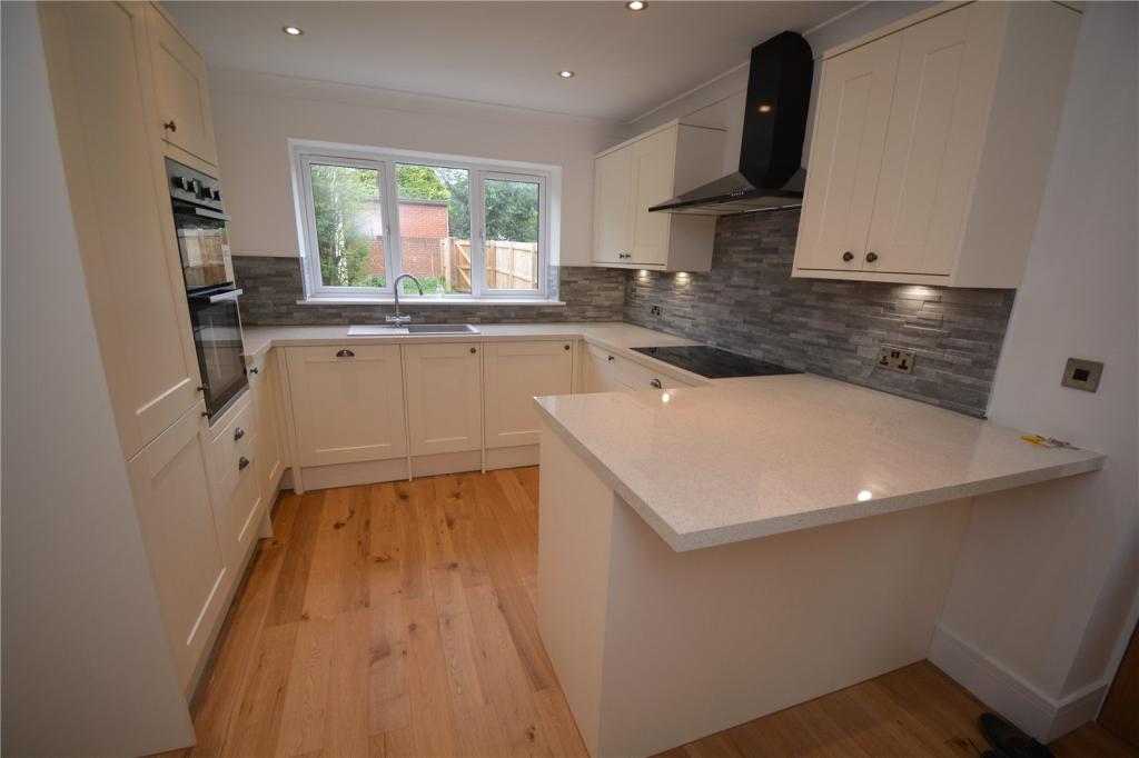 4 bedroom detached house for sale in Sheeprake Lane, Bridlington, East Yorkshire, YO15