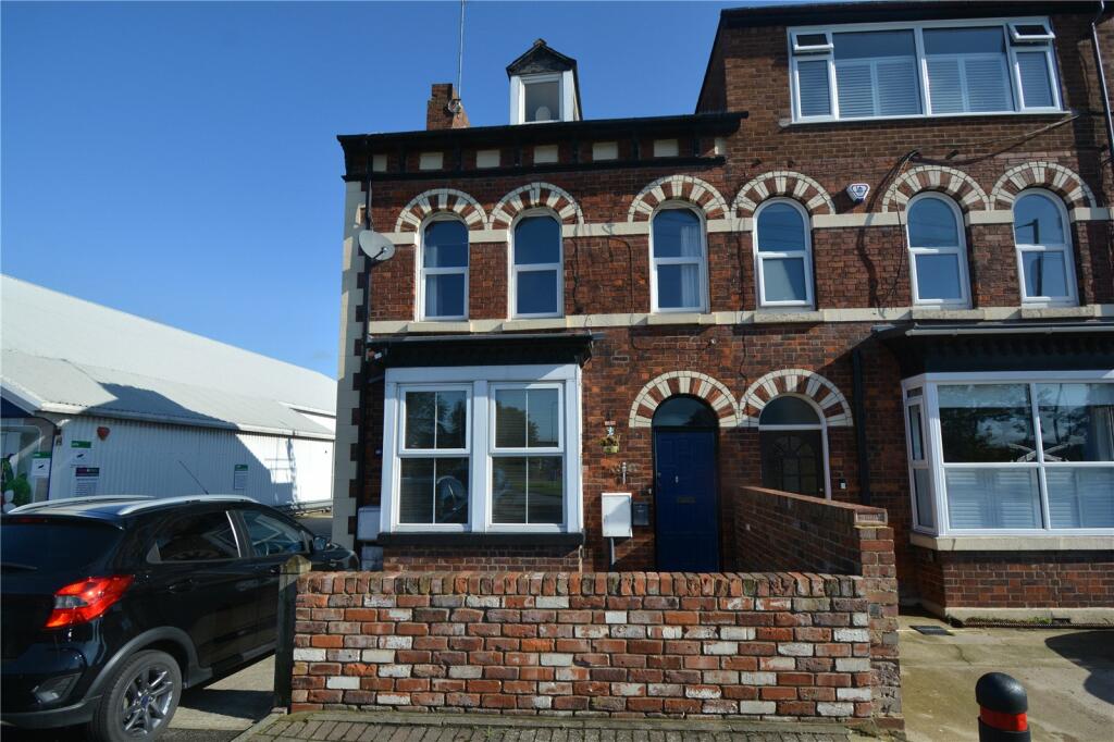 3 bedroom property for sale in Bessingby Road, Bridlington, East