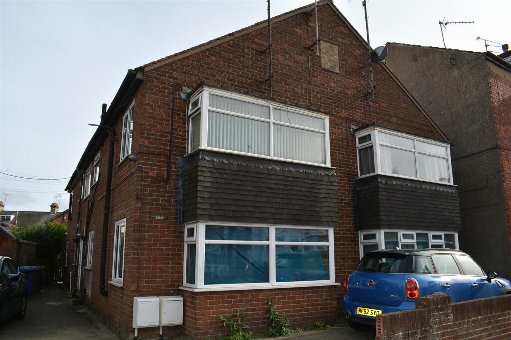 1 bedroom apartment for sale in Quay Road, Bridlington, E Yorkshire, YO16