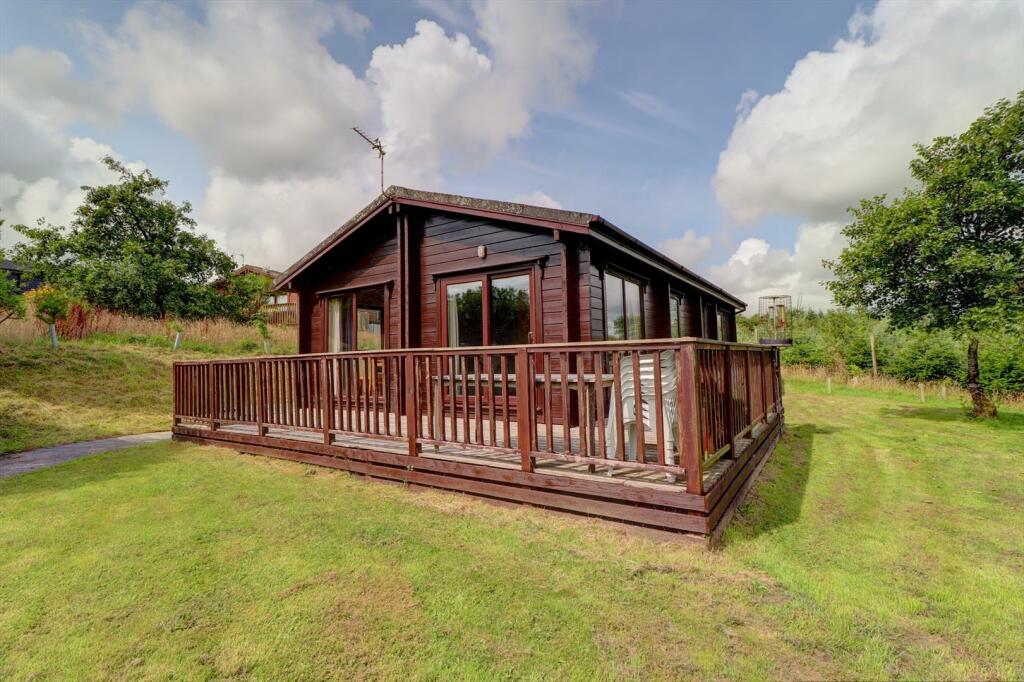 3 bedroom chalet for sale in Woolsery, Bideford, EX39