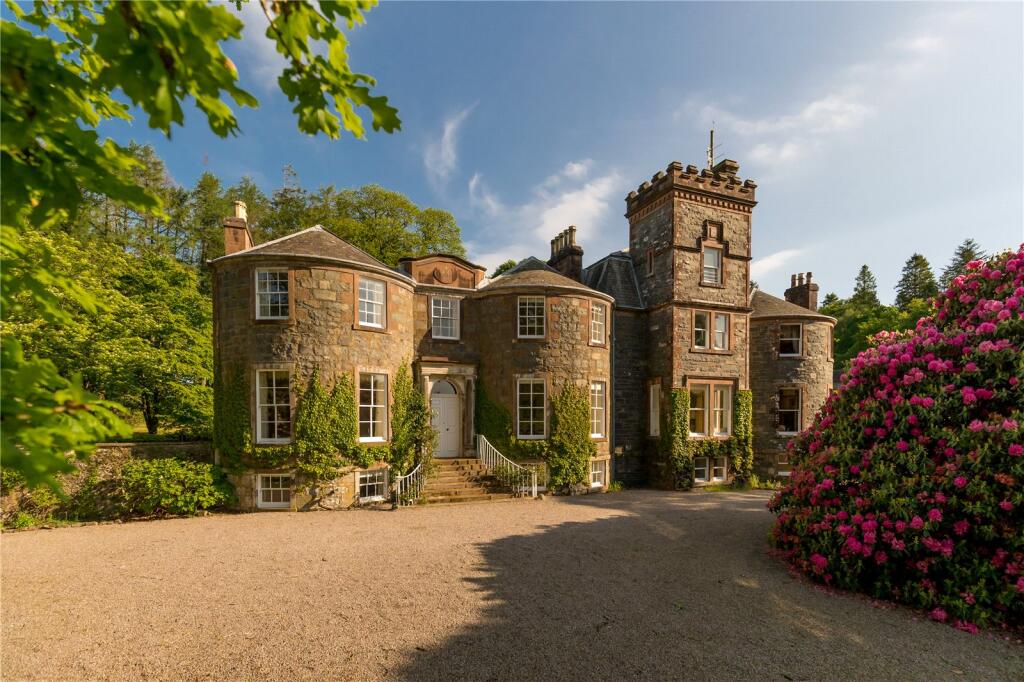 Main image of property: Walton Park, Castle Douglas, Kirkcudbrightshire, DG7
