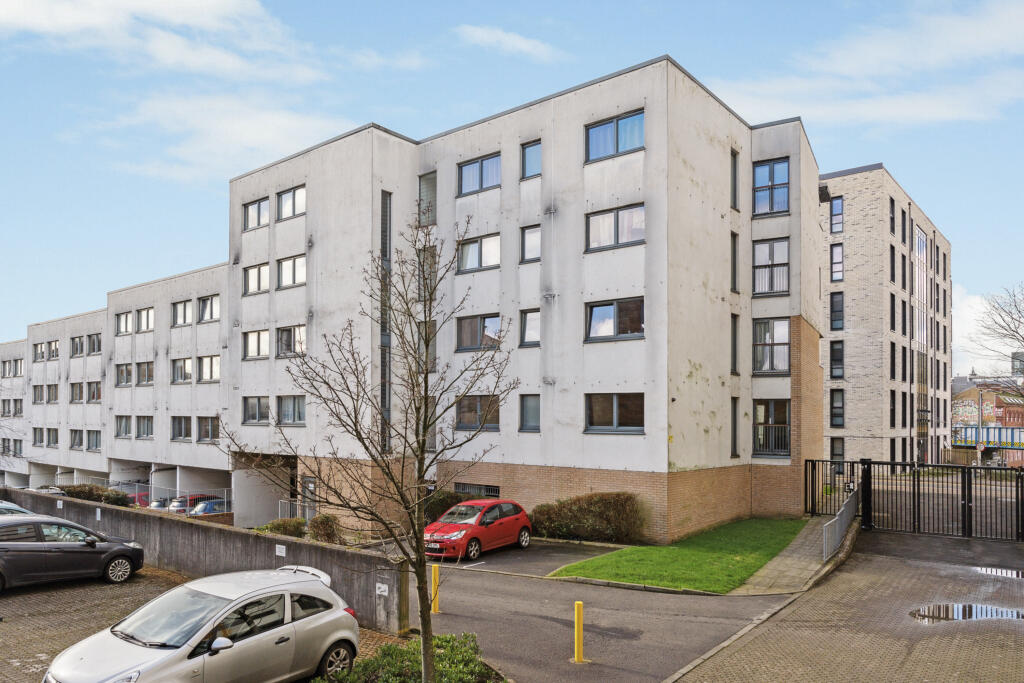 2 bedroom flat for sale in 1/3, 26 Great Dovehill, Gallowgate, G1