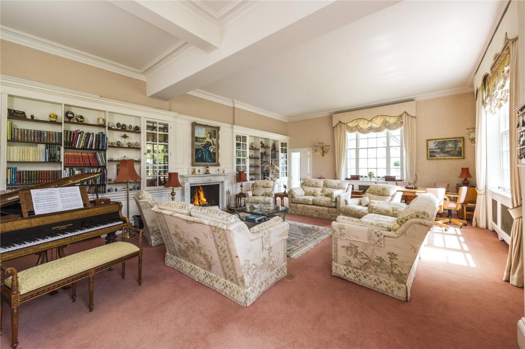 7 bedroom detached house for sale in Ranmore Common, Dorking, Surrey, RH5