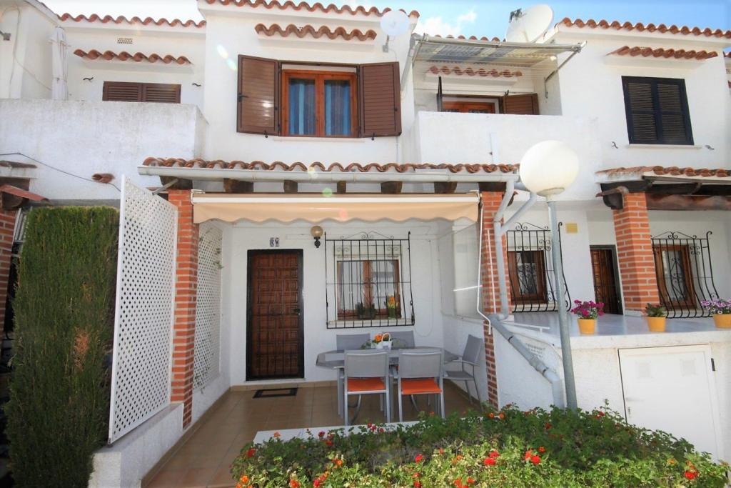 2 bedroom town house for sale in Denia, Spain