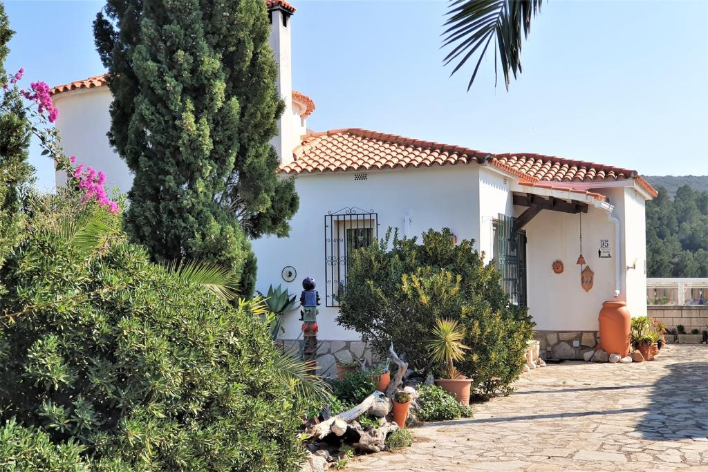2 bedroom villa for sale in Oliva, Spain