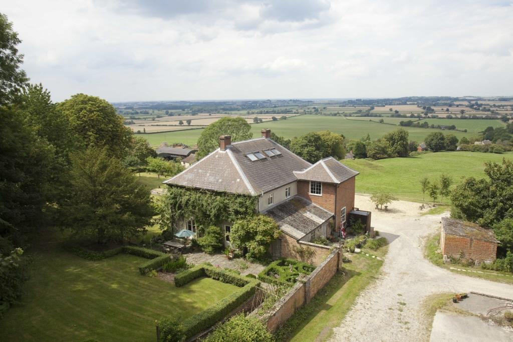 4 bedroom farm house for sale in Clevancy, Hilmarton, Calne, Wiltshire ...