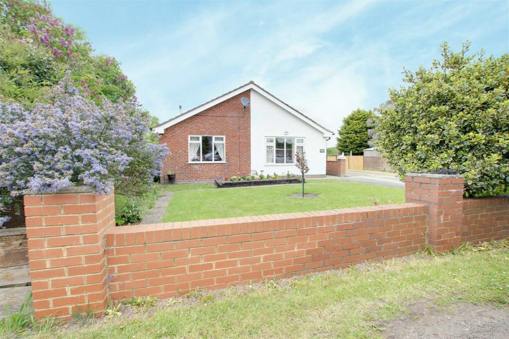 3 bedroom detached bungalow for sale in Gunby Road, Orby, Skegness, PE24