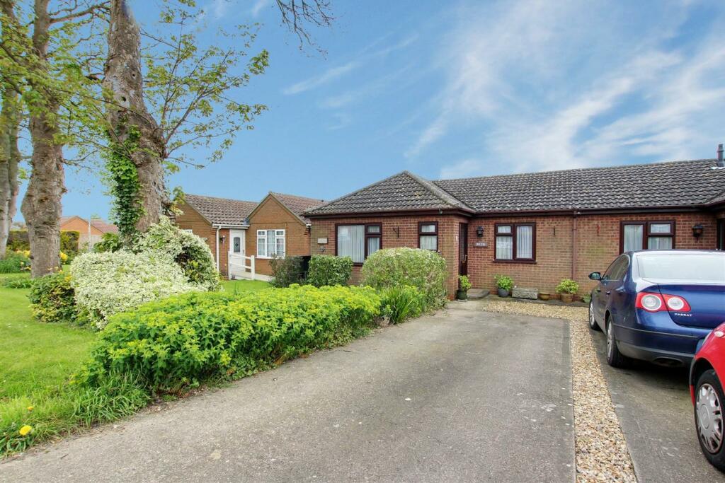 Main image of property: Thames Street, Hogsthorpe