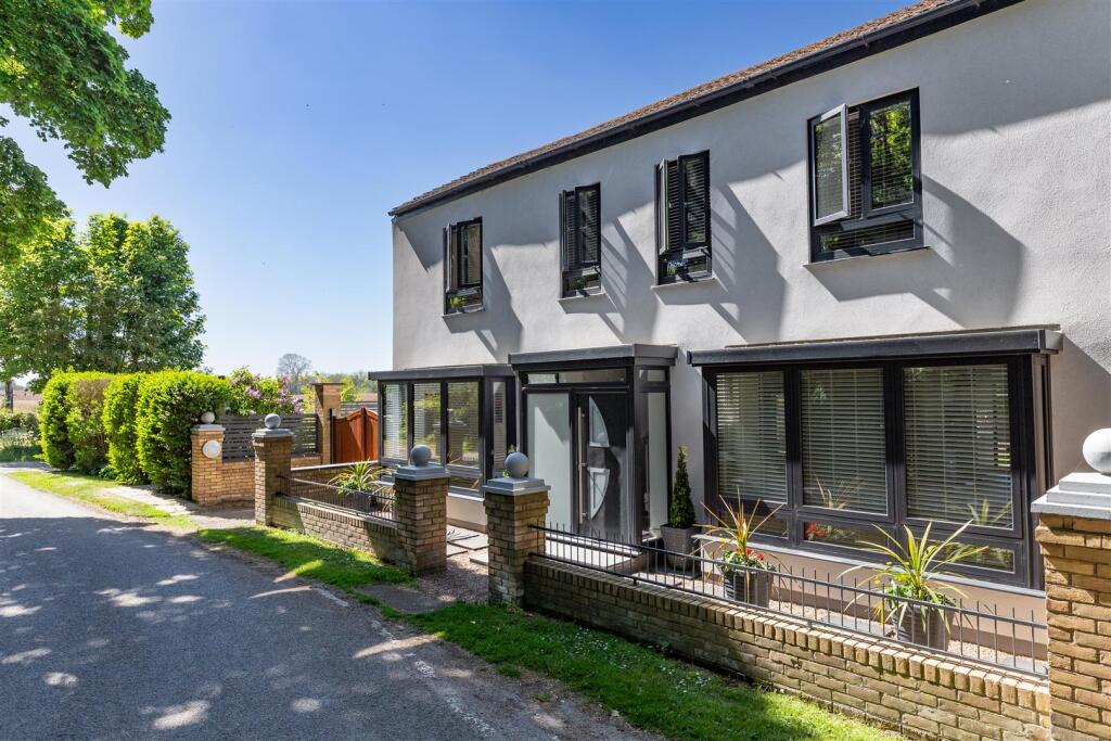 Main image of property: South Thoresby, Alford