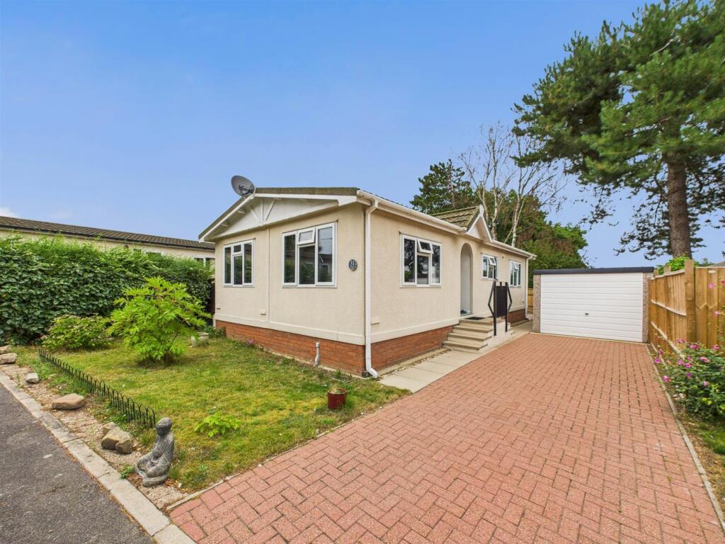 Main image of property: Grange Park, Woodhall Spa