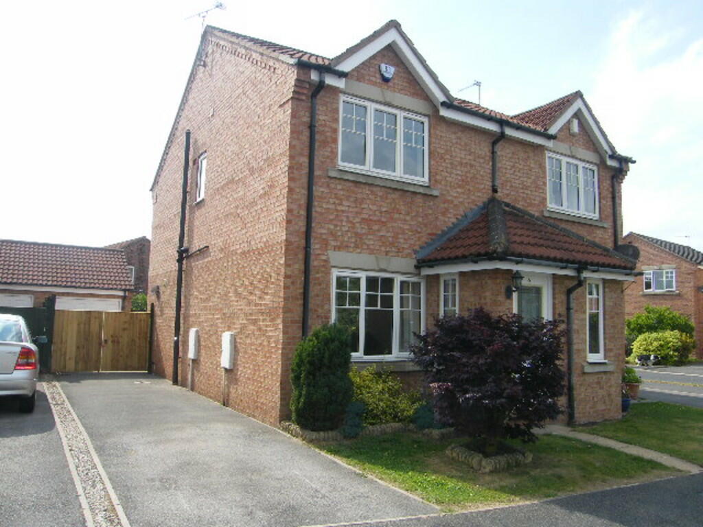 2 bedroom semi-detached house for rent in Minchin Close, Clifton Moor, YO30